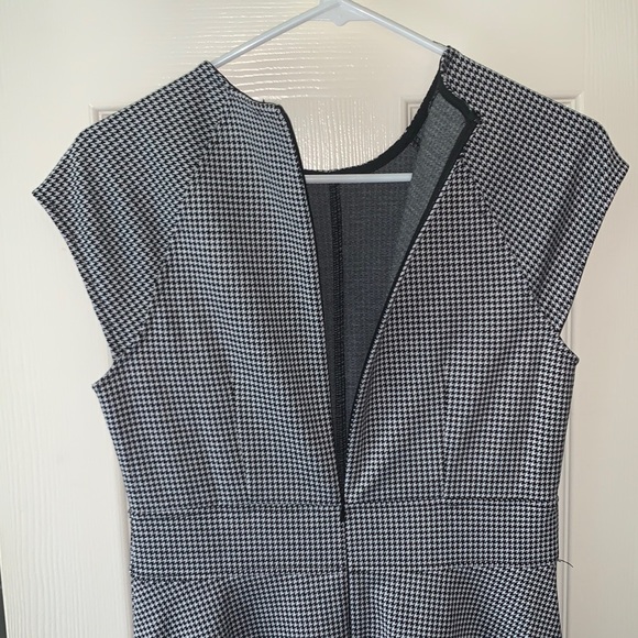 H&M houndstooth dress - Picture 5 of 7